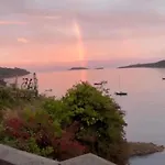 Cliff Getaway - Sea Access With Private Pier *