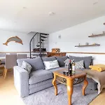Ferienhaus Cliff Getaway - Sea Access With Private Pier Glandore