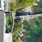 Cliff Getaway - Sea Access With Private Pier Ferienhaus Glandore