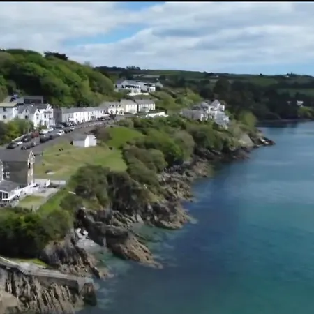 Cliff Getaway - Sea Access With Private Pier Semesterbostad