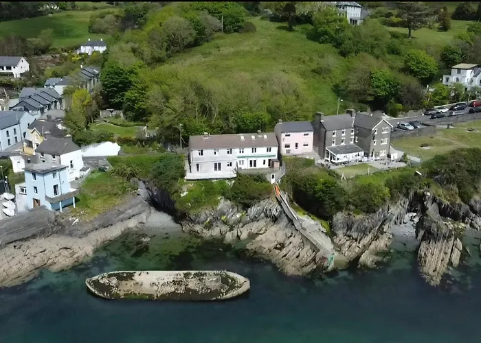 Cliff Getaway - Sea Access With Private Pier Glandore