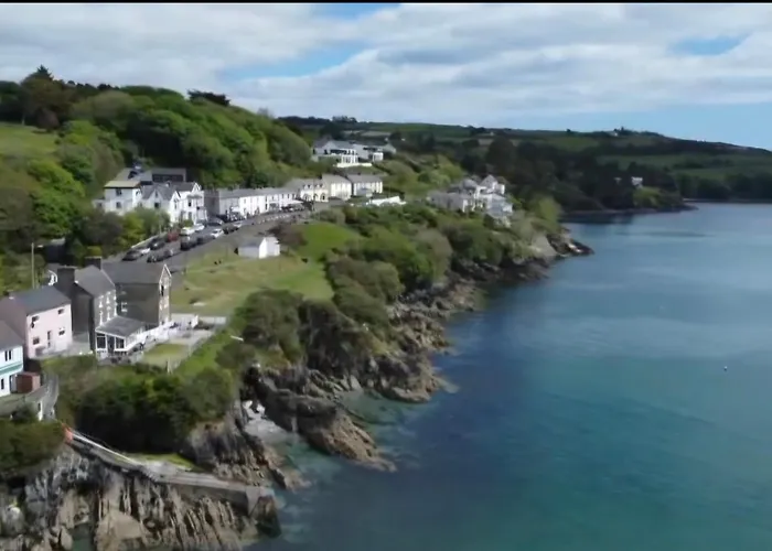 Cliff Getaway - Sea Access With Private Pier Hébergement de vacances