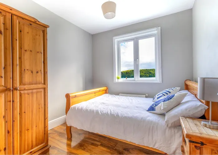 Cliff Getaway - Sea Access With Private Pier Glandore