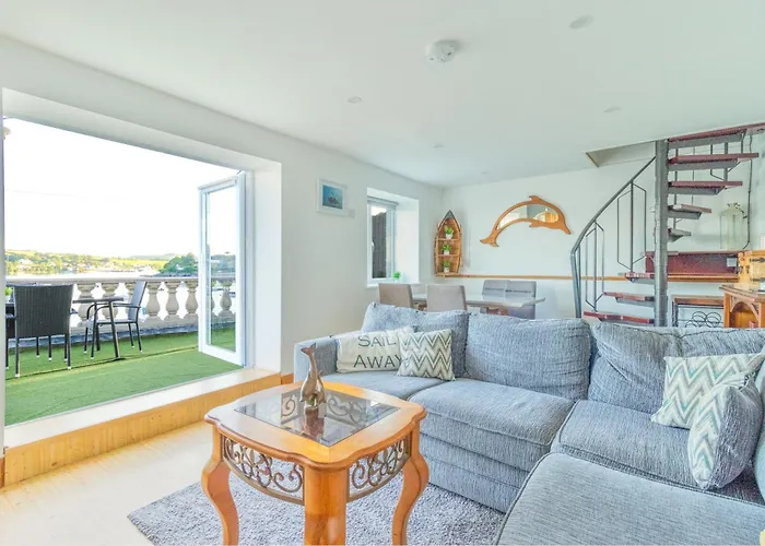 Cliff Getaway - Sea Access With Private Pier * Glandore